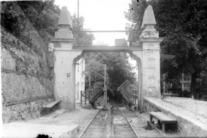 Il tram al femminile. La guardiana del ponte levatoio