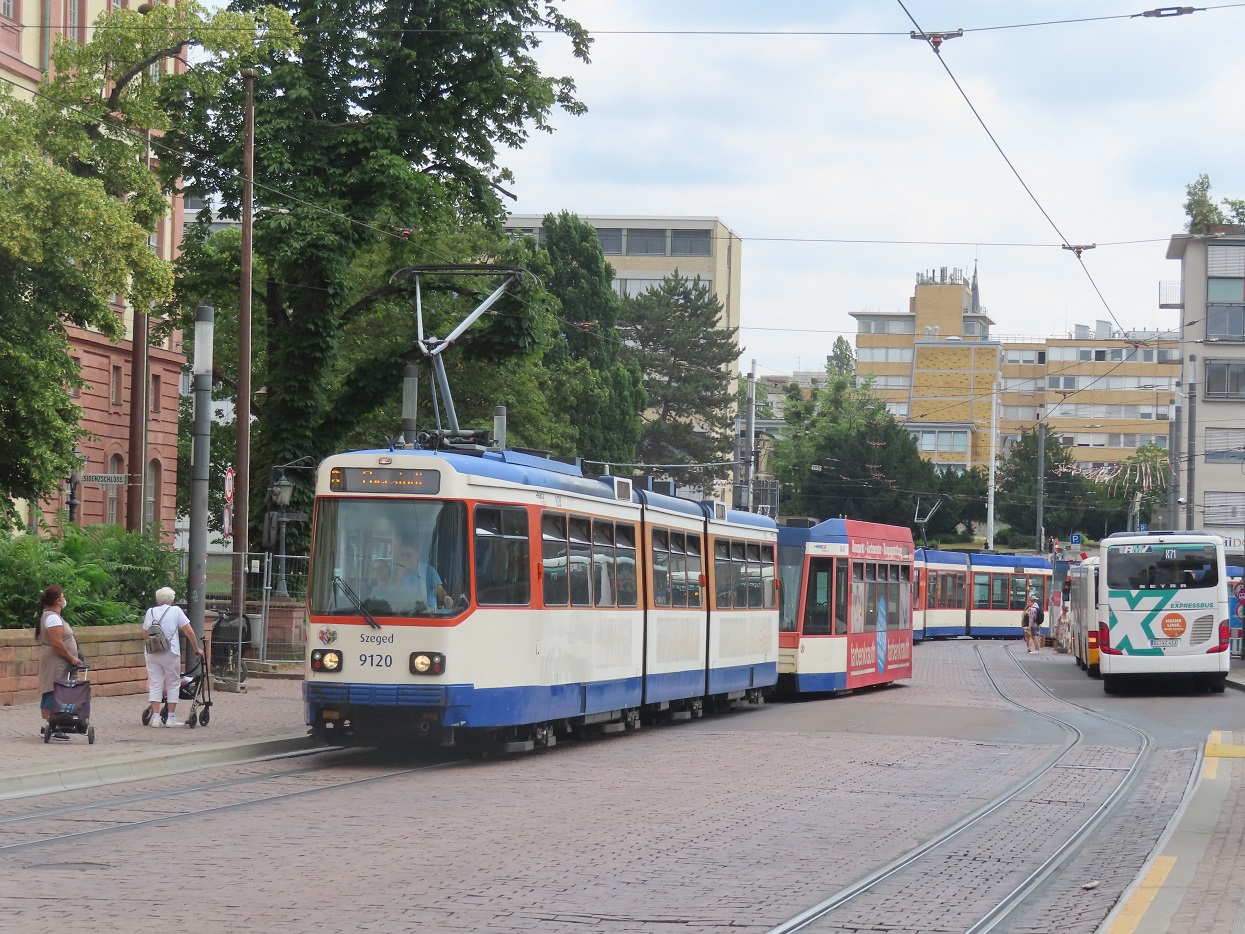 9120 marktplatz darmstadt