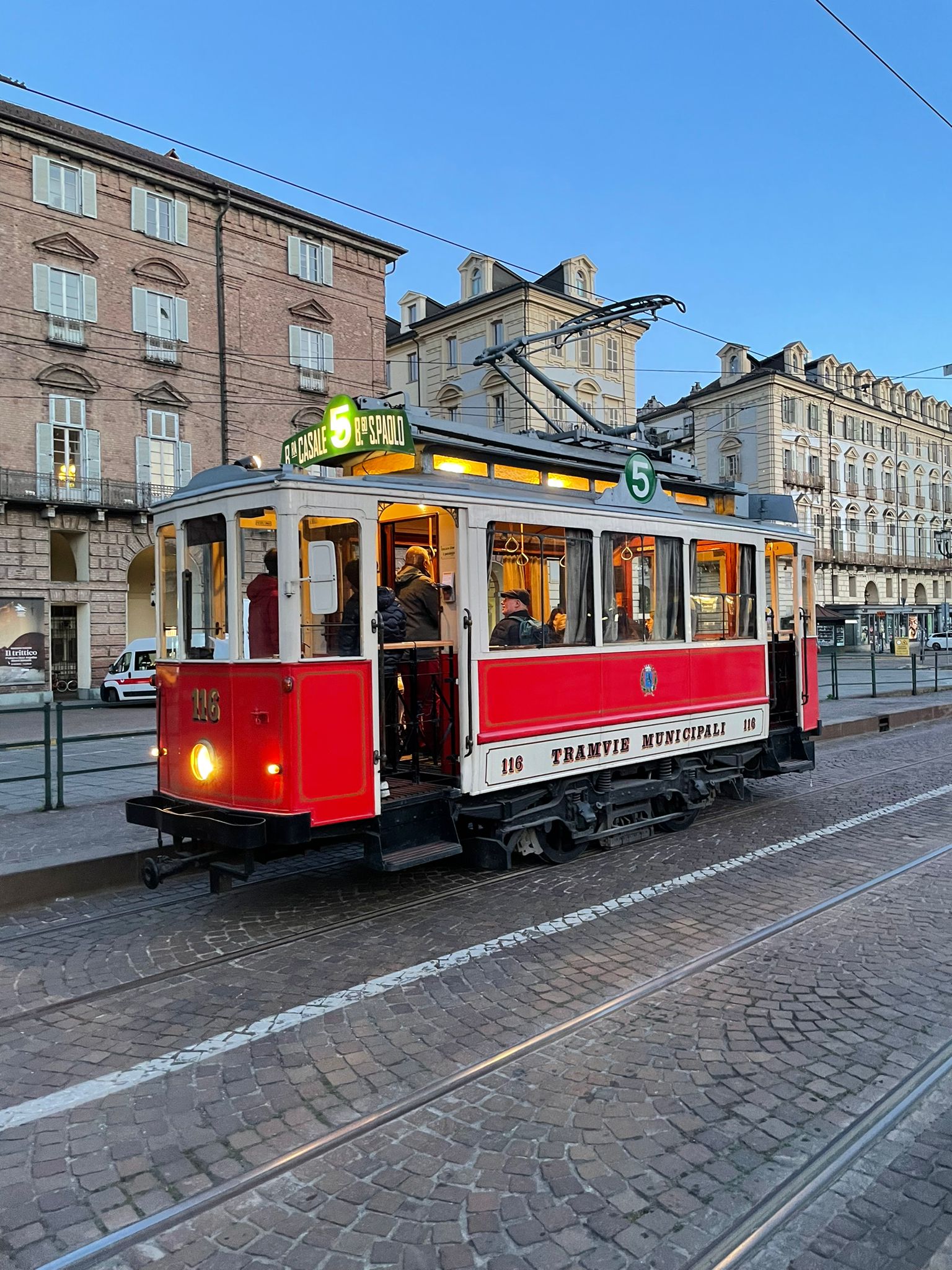 Tram 116