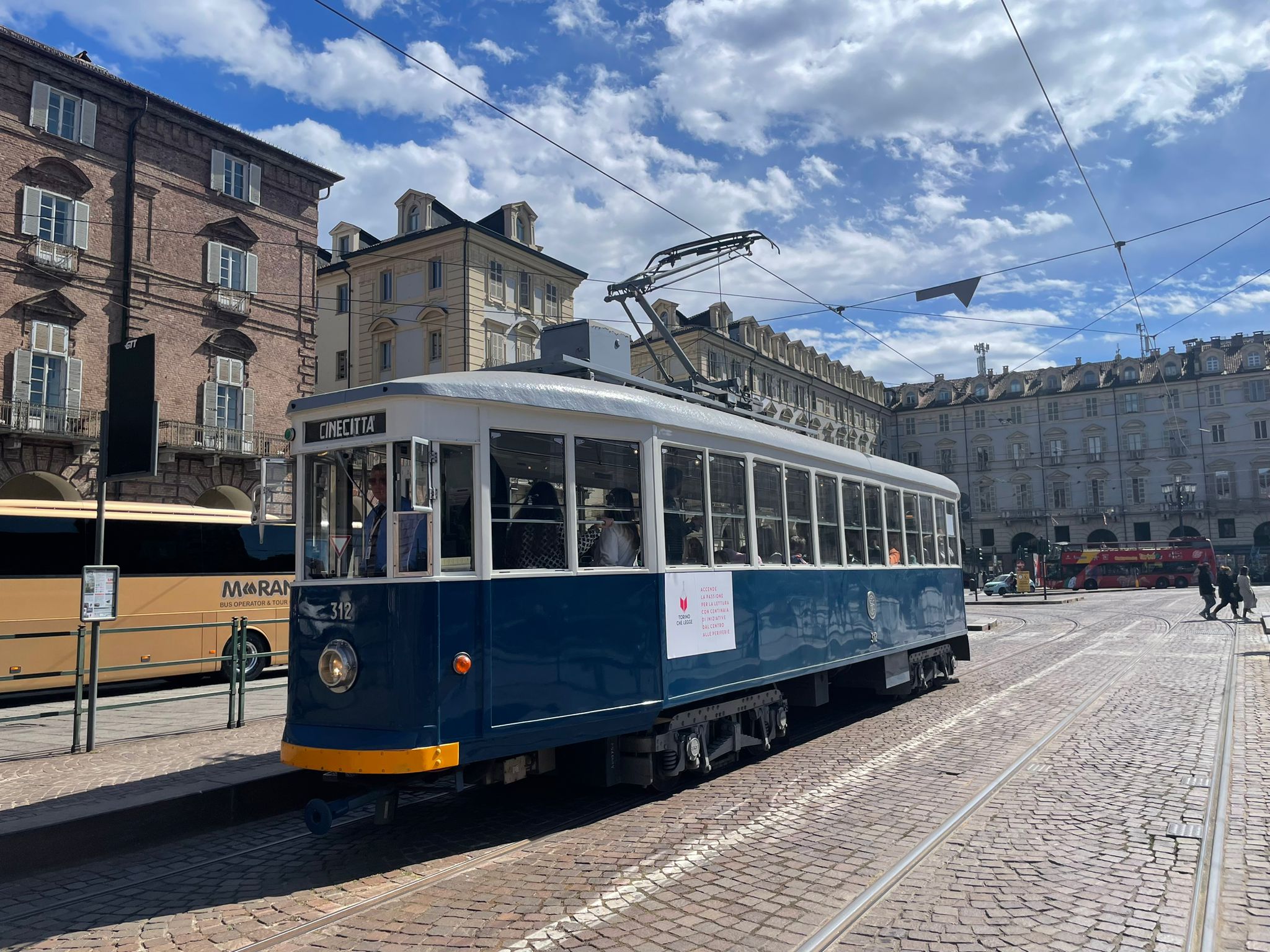 Tram 312