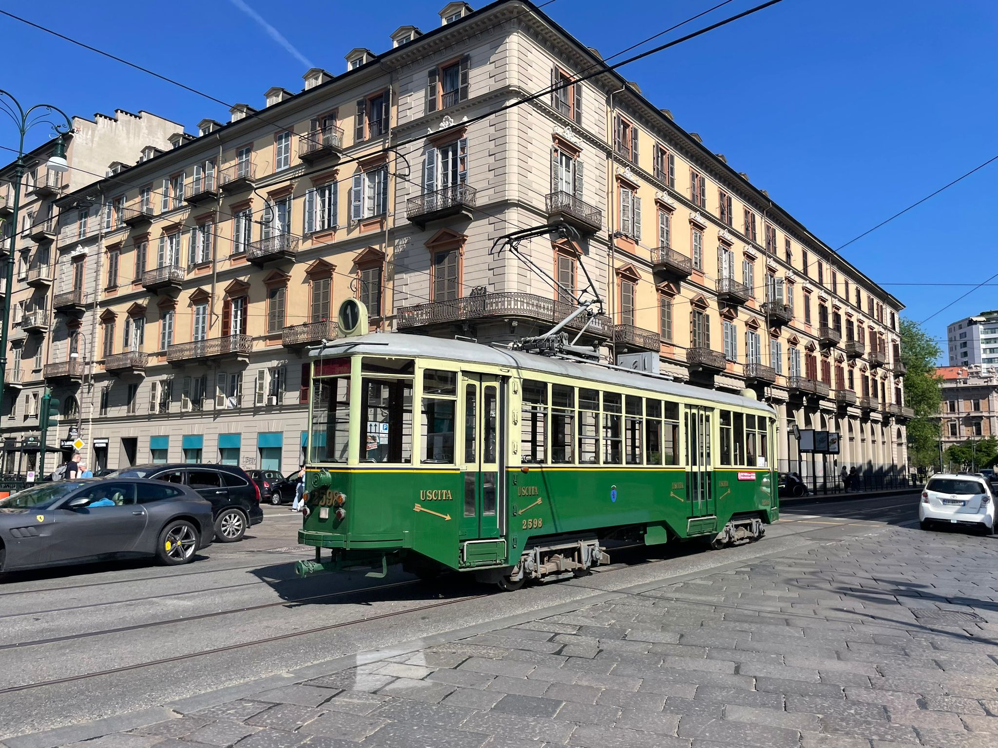 Tram 2598