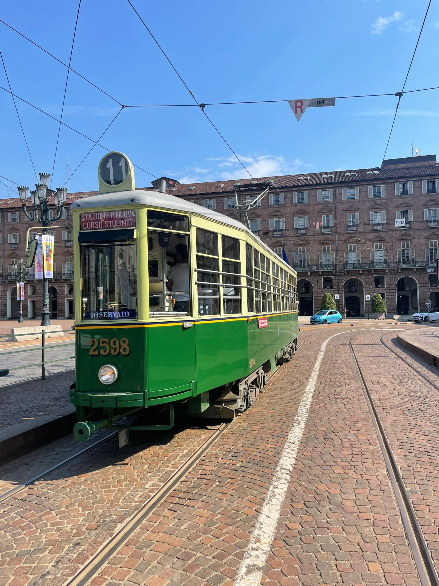 Tram 2598