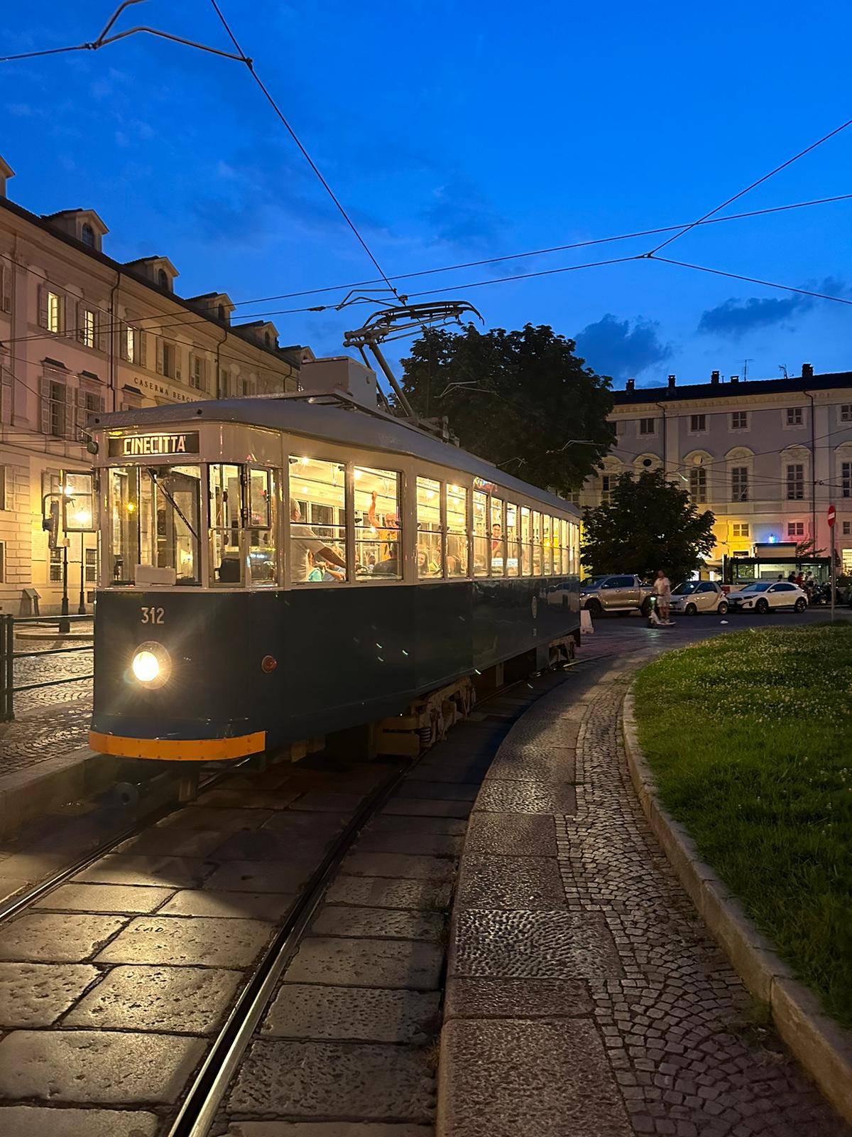 Tram 312