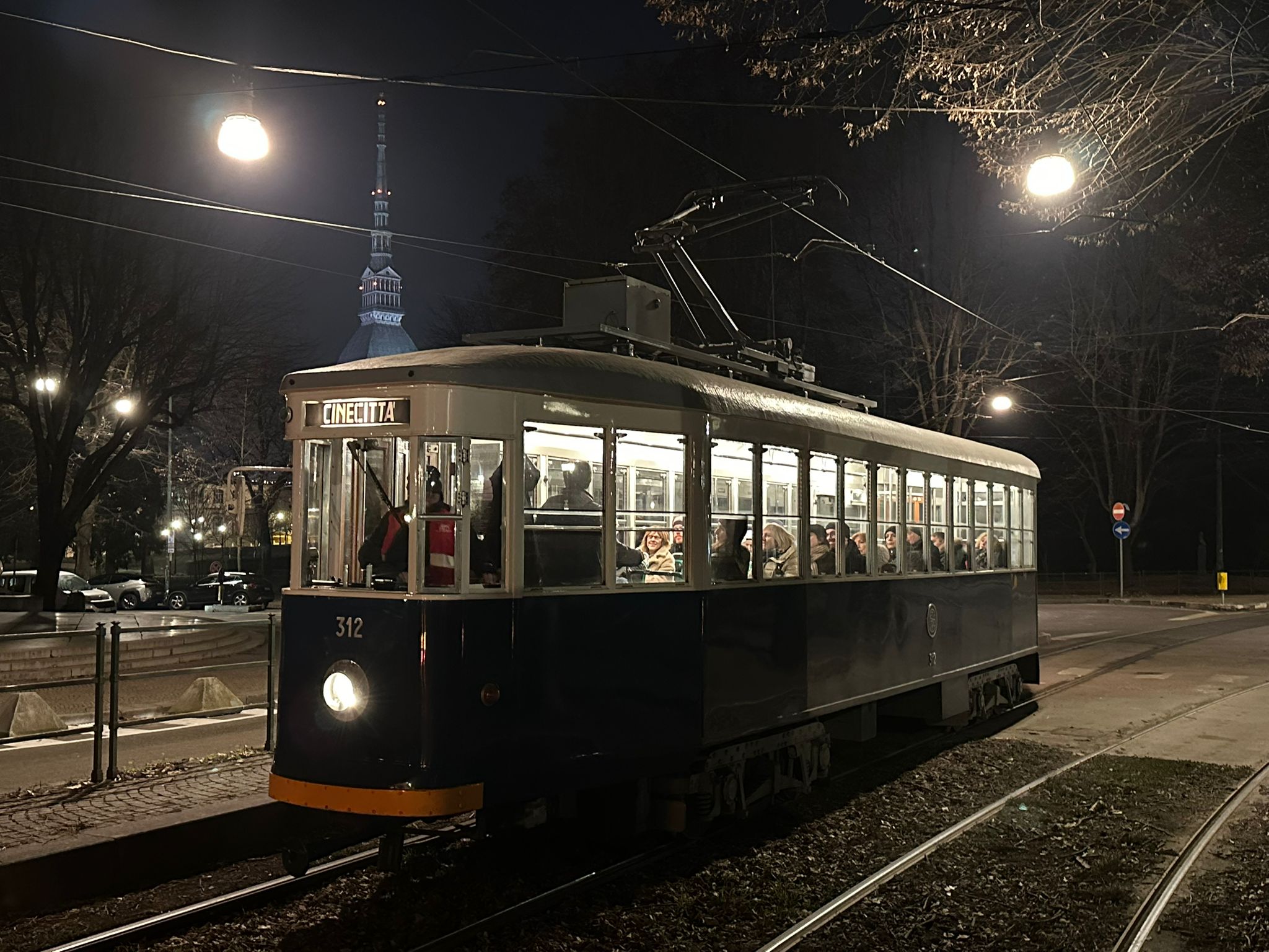 Tram 312