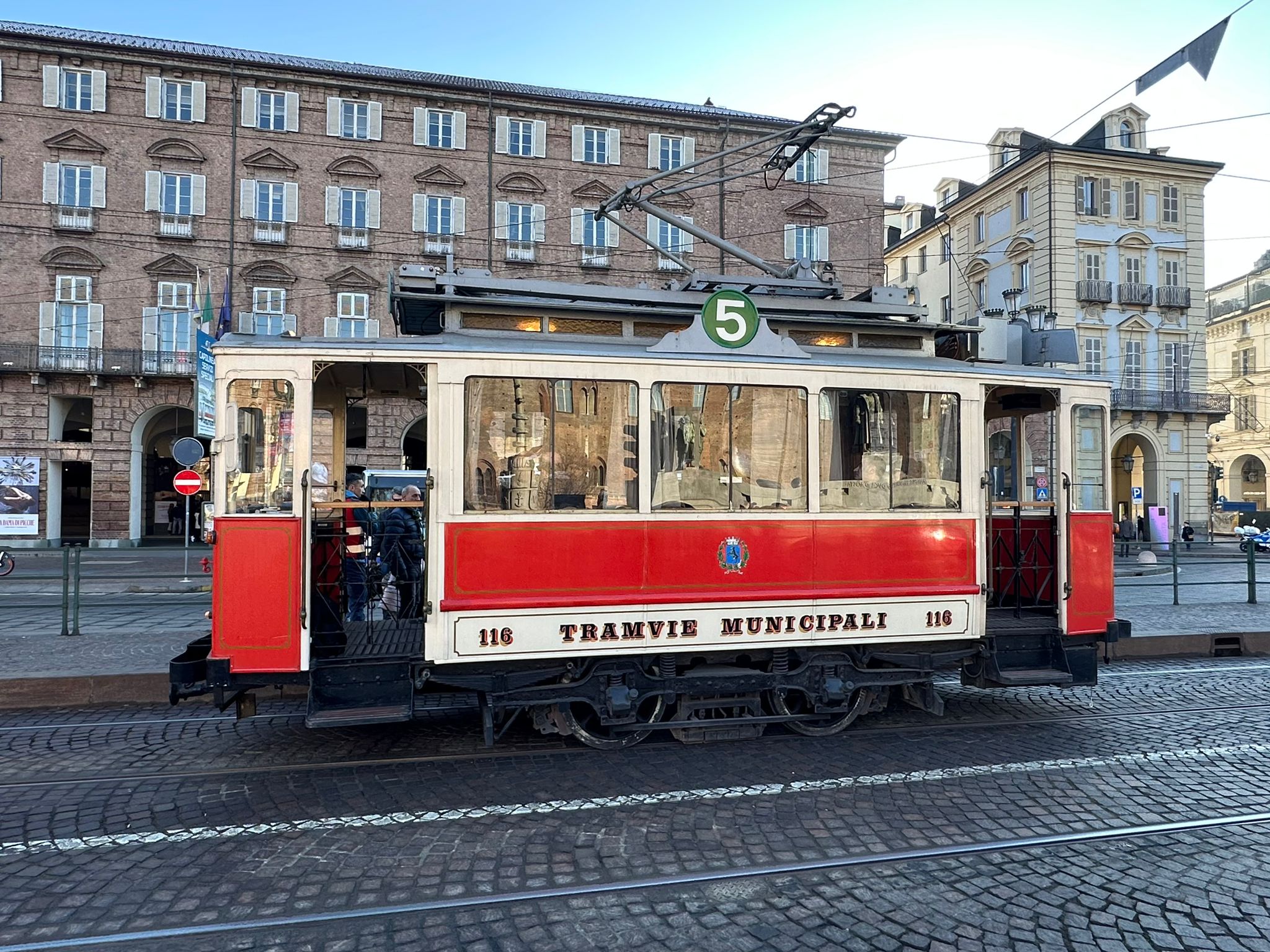 Tram 116