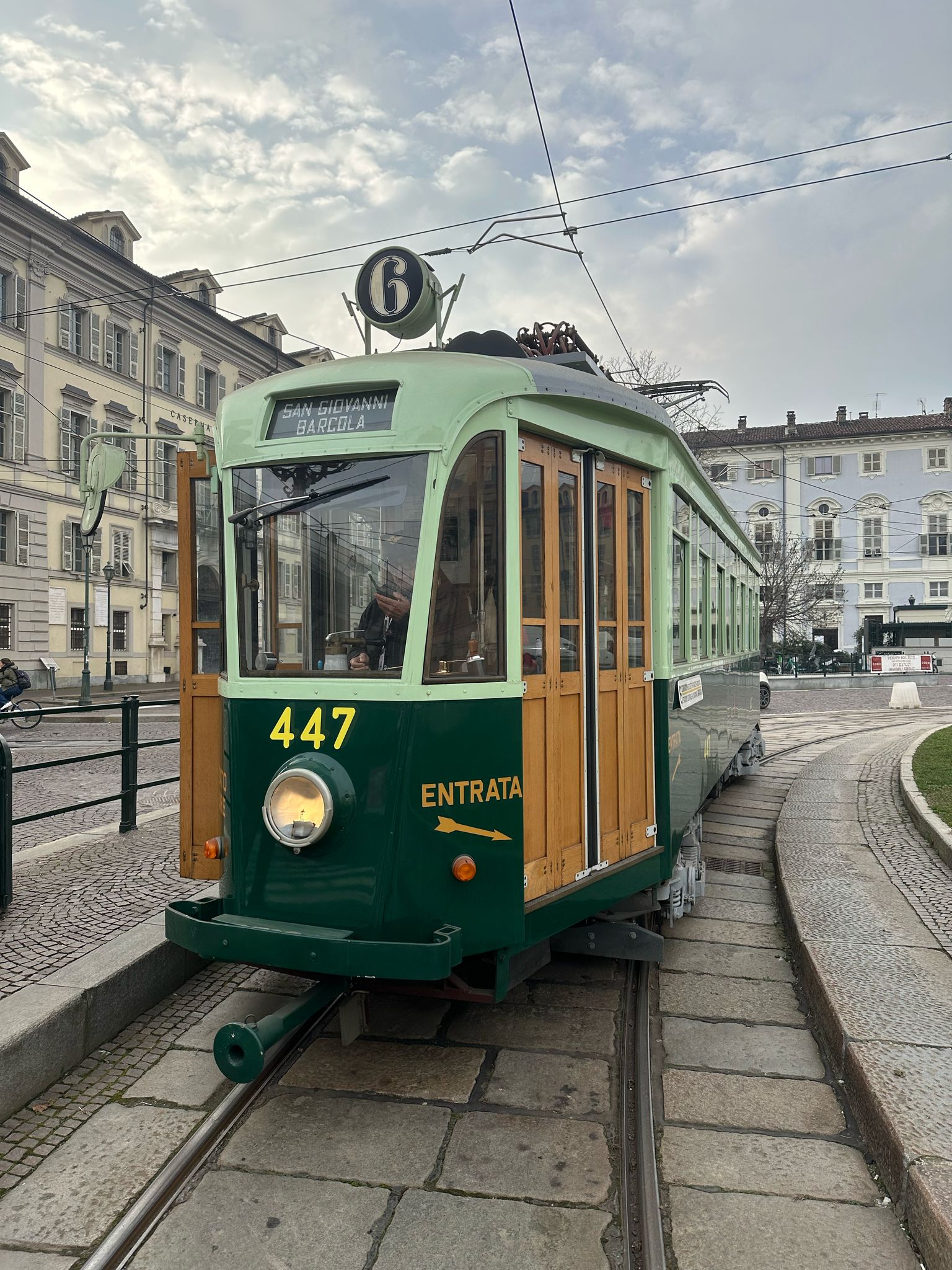 Tram 447