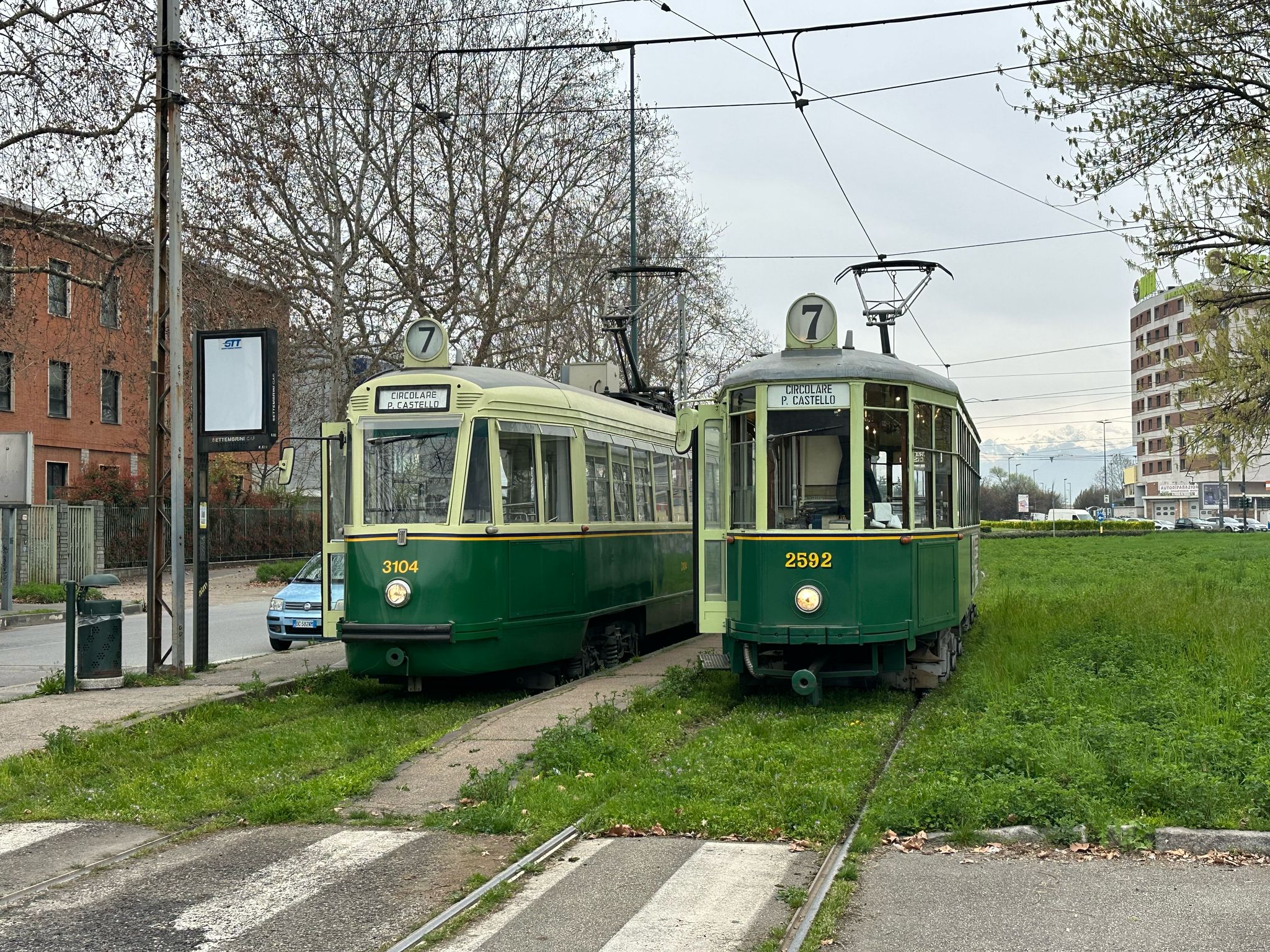 Tram 2592 e 3104