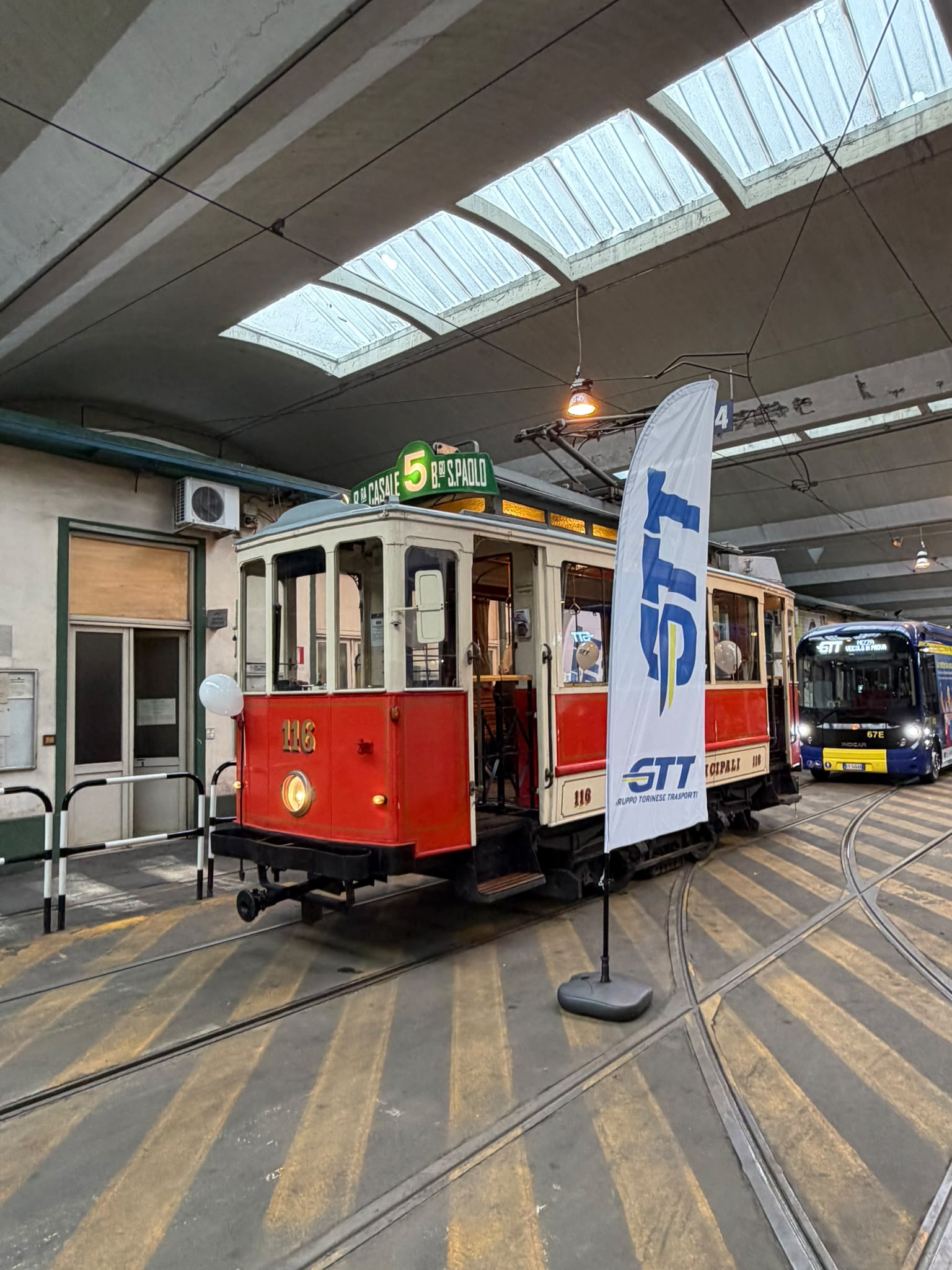 Stand ATTS per Porte Aperte al deposito Nizza
