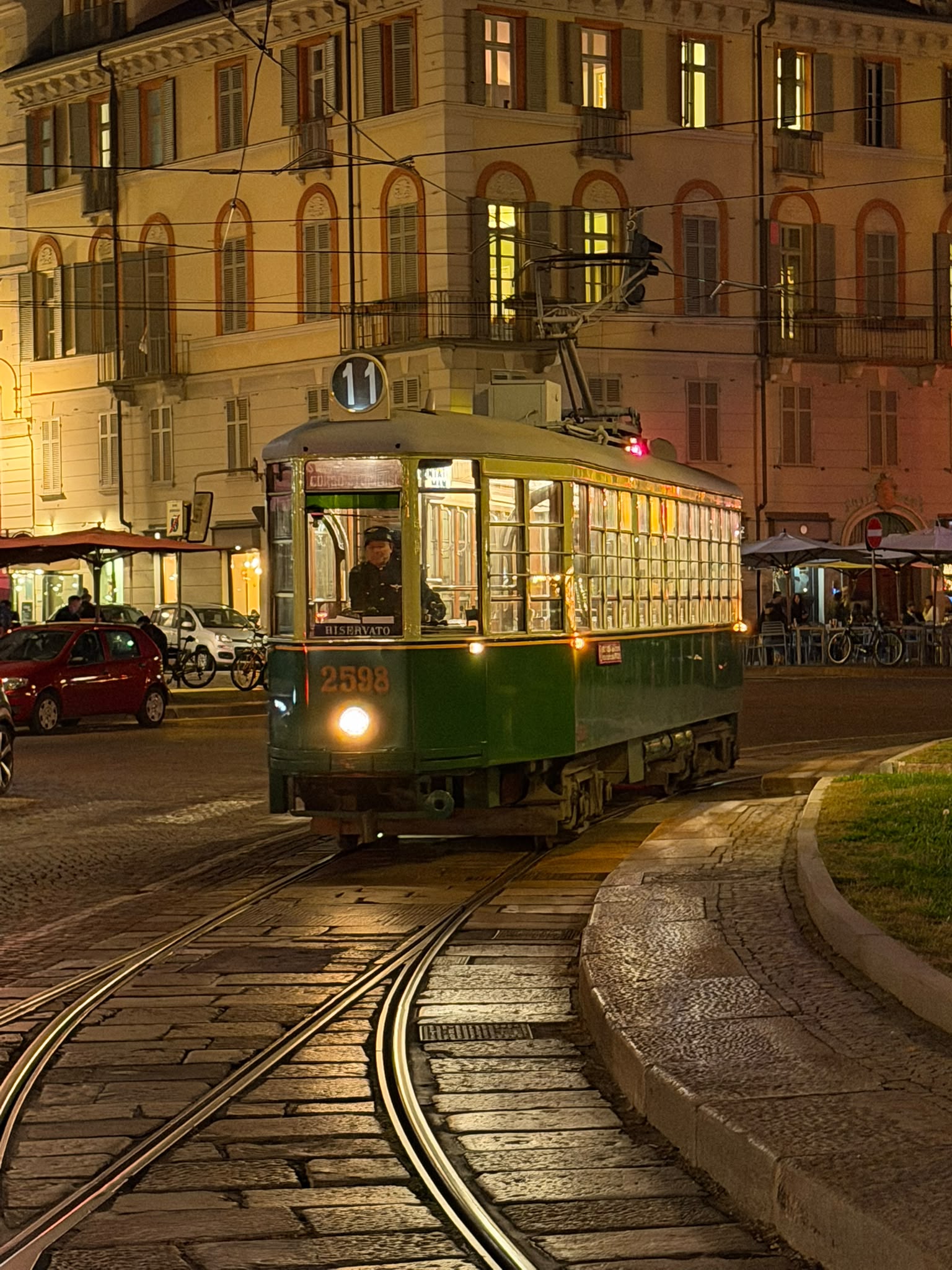 Tram 2598