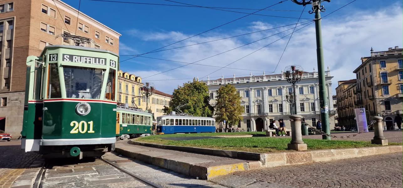 Tram 201 2595 312