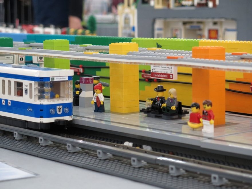 lego-ubahn-candidplatz-bild-02-brickzeit-880x660