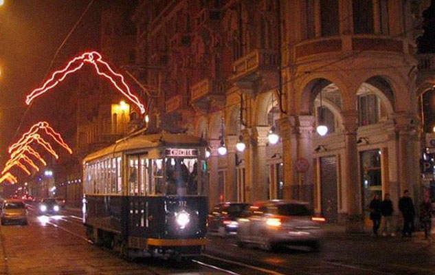 tram-sotto-le-luci-d-artista-2016