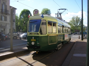 Piovono libri sulla motrice 3203